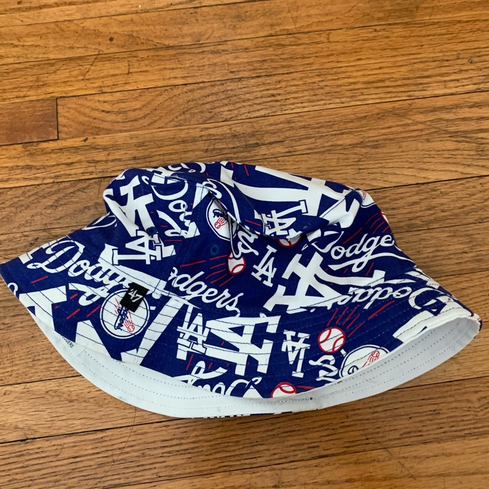 LA Dodger Logo Bucket Hat 47 Brand
